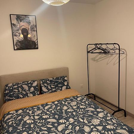 Appartement Cosy Et Bien Equipe Nanterre Exterior photo